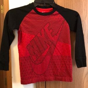 Nike Youth Med(5/6) Long Sleeve Red & Black Tshirt
